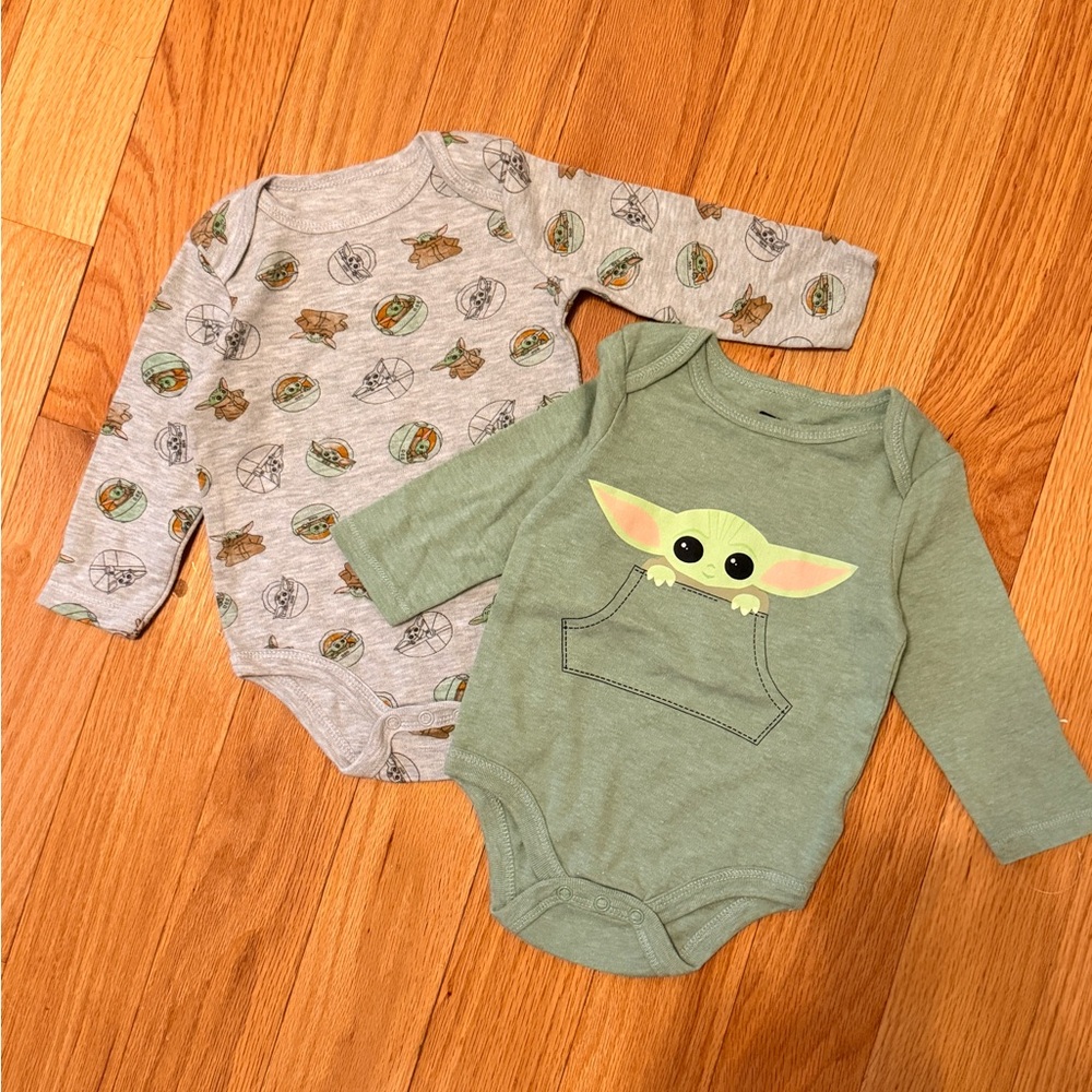 Star Wars Green and Gray Baby Yoda Bodysuit Set
